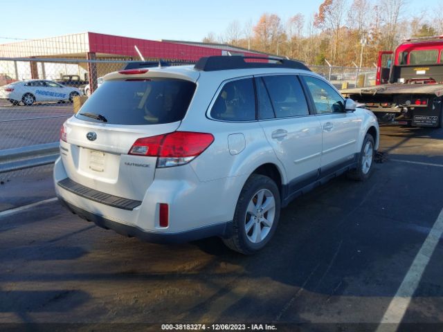 Photo 3 VIN: 4S4BRCDC1E3323365 - SUBARU OUTBACK 