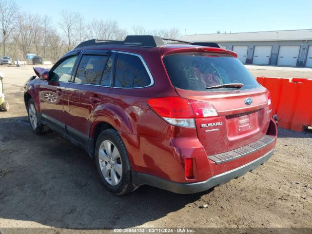 Photo 2 VIN: 4S4BRCGC2B3384828 - SUBARU OUTBACK 