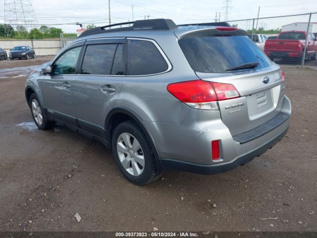 Photo 2 VIN: 4S4BRCGC8B3352384 - SUBARU OUTBACK 