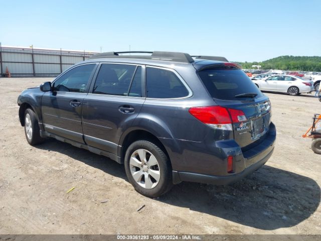 Photo 2 VIN: 4S4BRCGC8B3437015 - SUBARU OUTBACK 