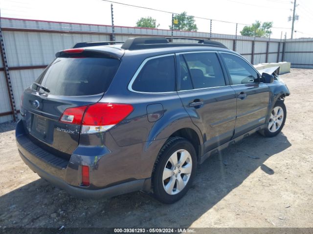 Photo 3 VIN: 4S4BRCGC8B3437015 - SUBARU OUTBACK 