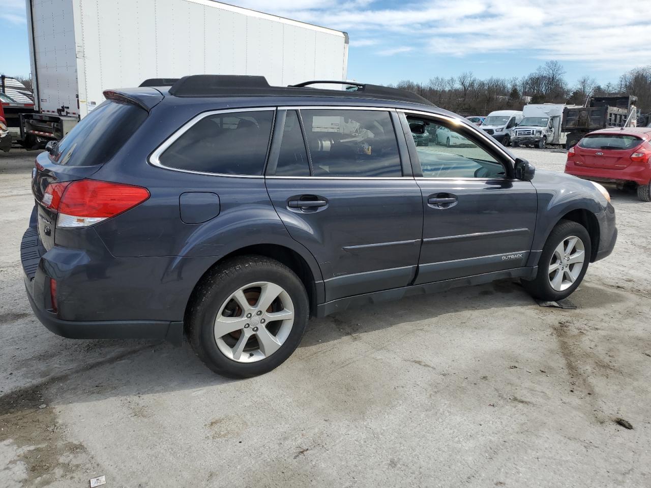 Photo 2 VIN: 4S4BRCGC8D3230613 - SUBARU OUTBACK 