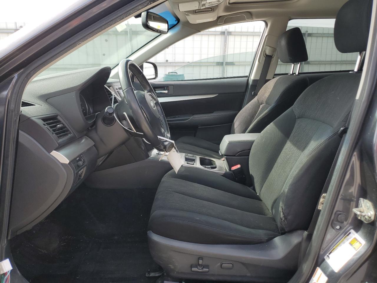 Photo 6 VIN: 4S4BRCGC8D3230613 - SUBARU OUTBACK 