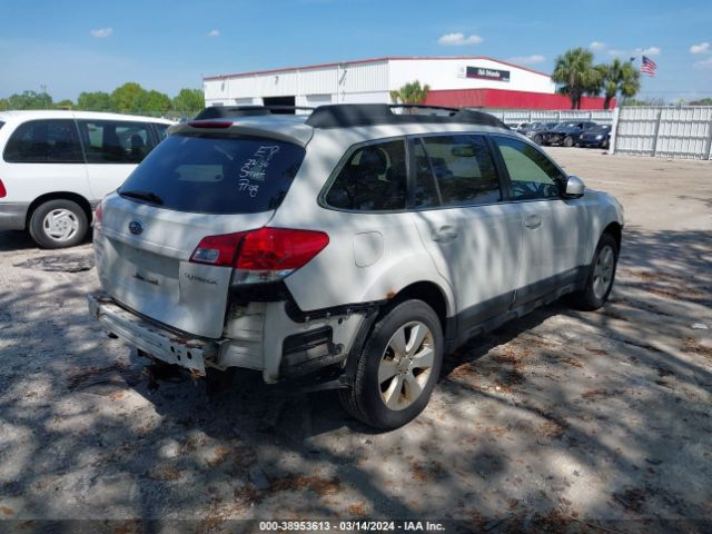 Photo 3 VIN: 4S4BRCGCXB3331438 - SUBARU OUTBACK 