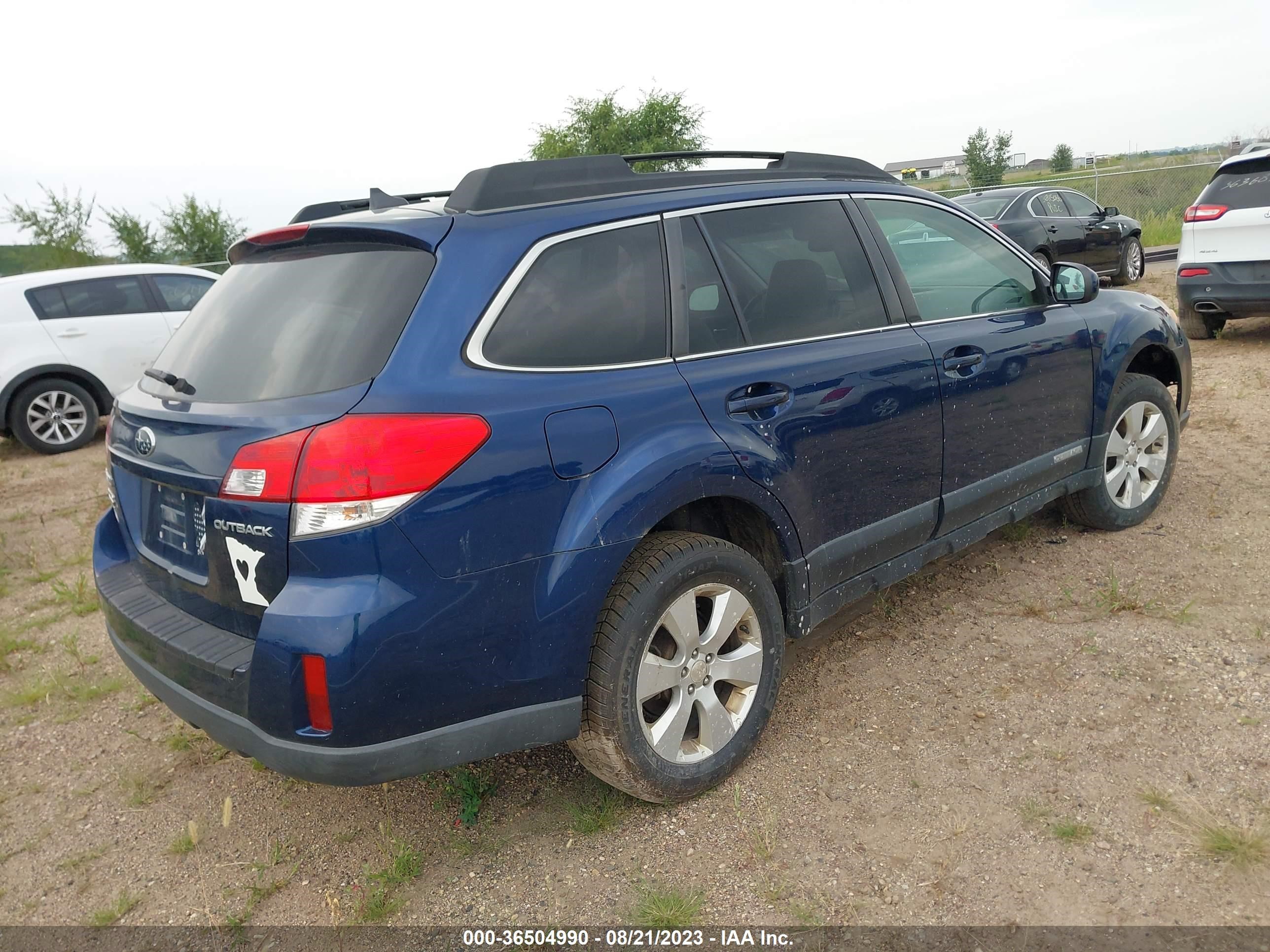 Photo 3 VIN: 4S4BRCJCXB3377151 - SUBARU OUTBACK 