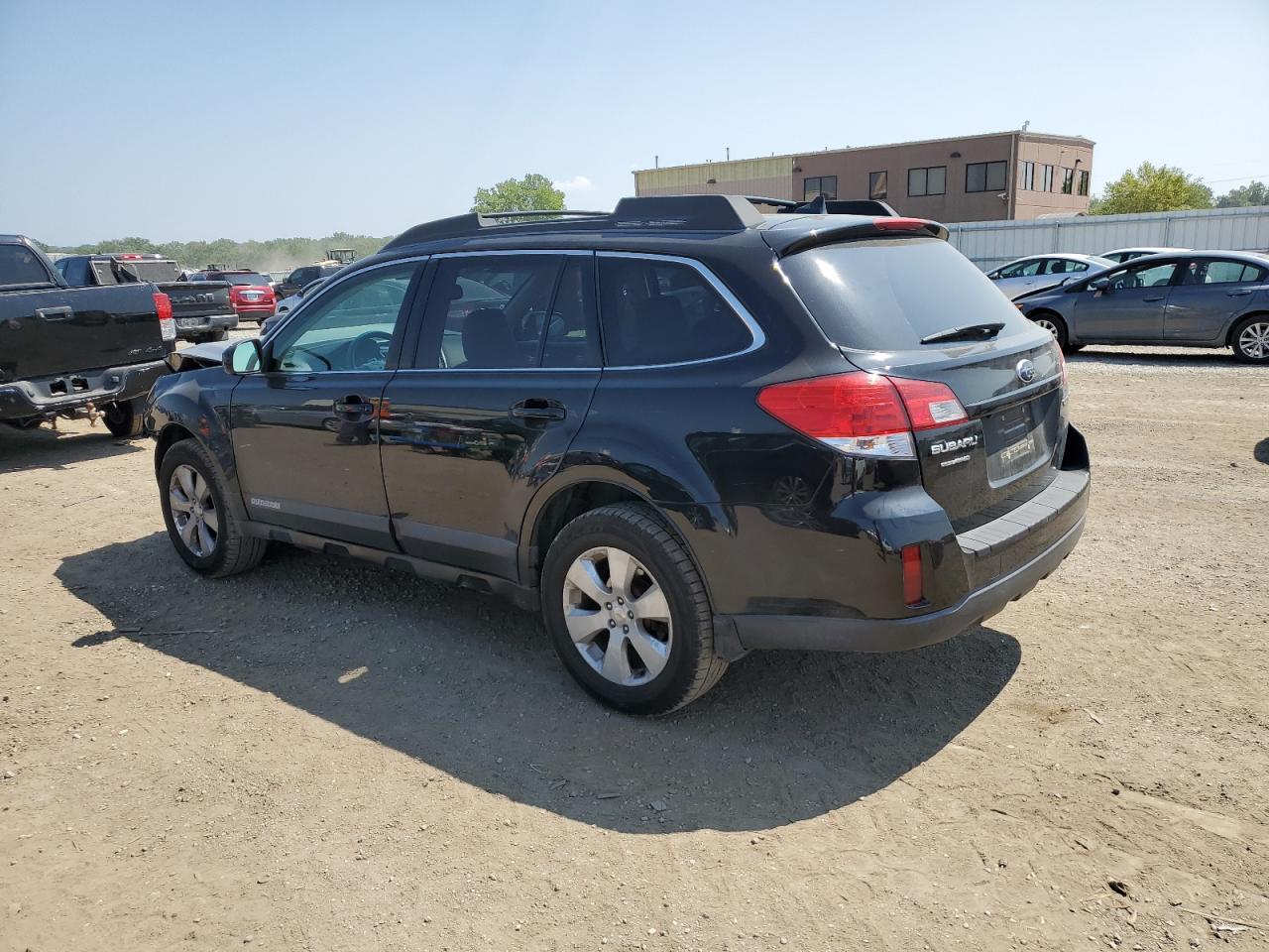 Photo 1 VIN: 4S4BRCKC0B3381465 - SUBARU OUTBACK 