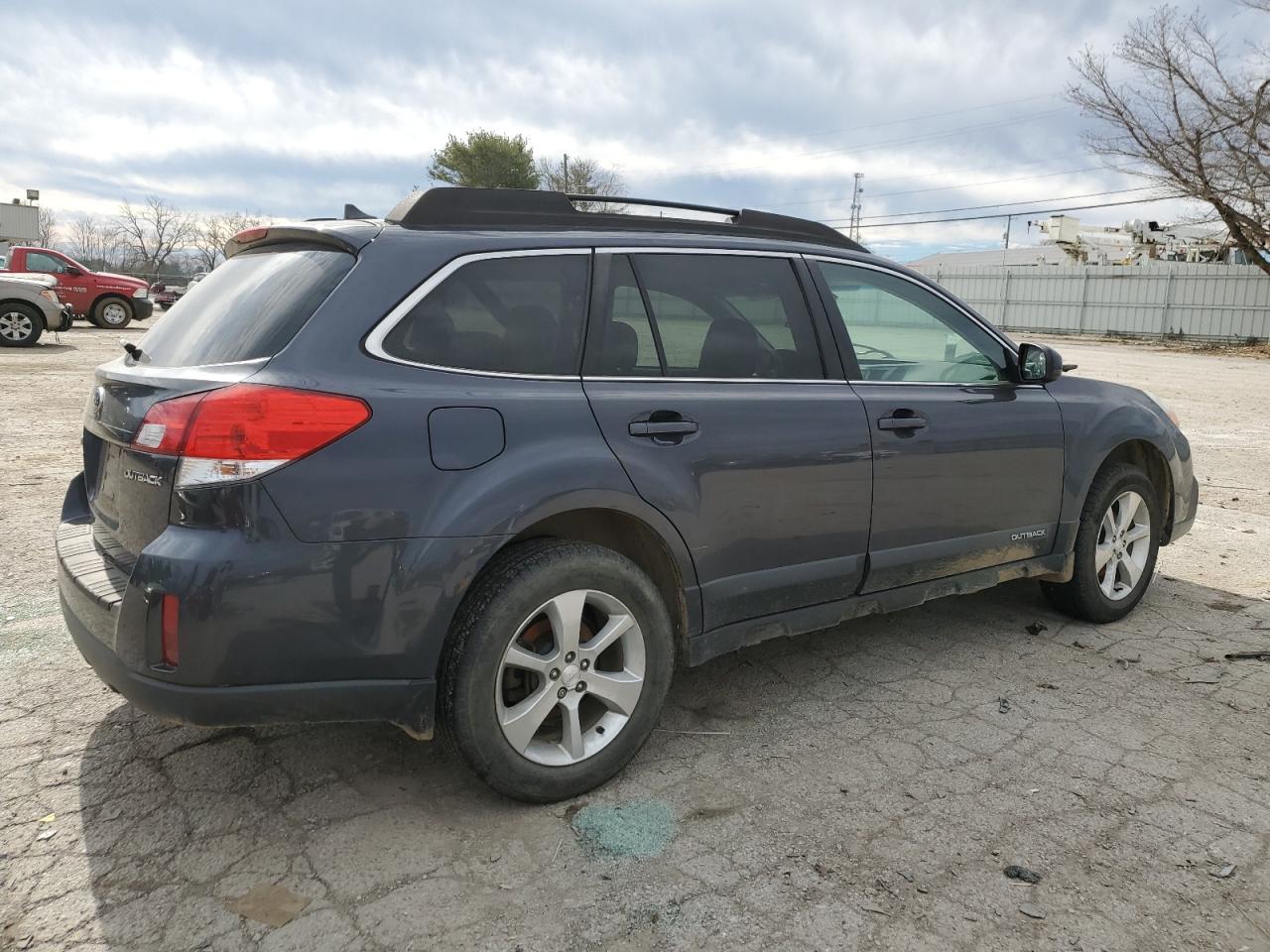 Photo 2 VIN: 4S4BRCKC1D3272354 - SUBARU OUTBACK 