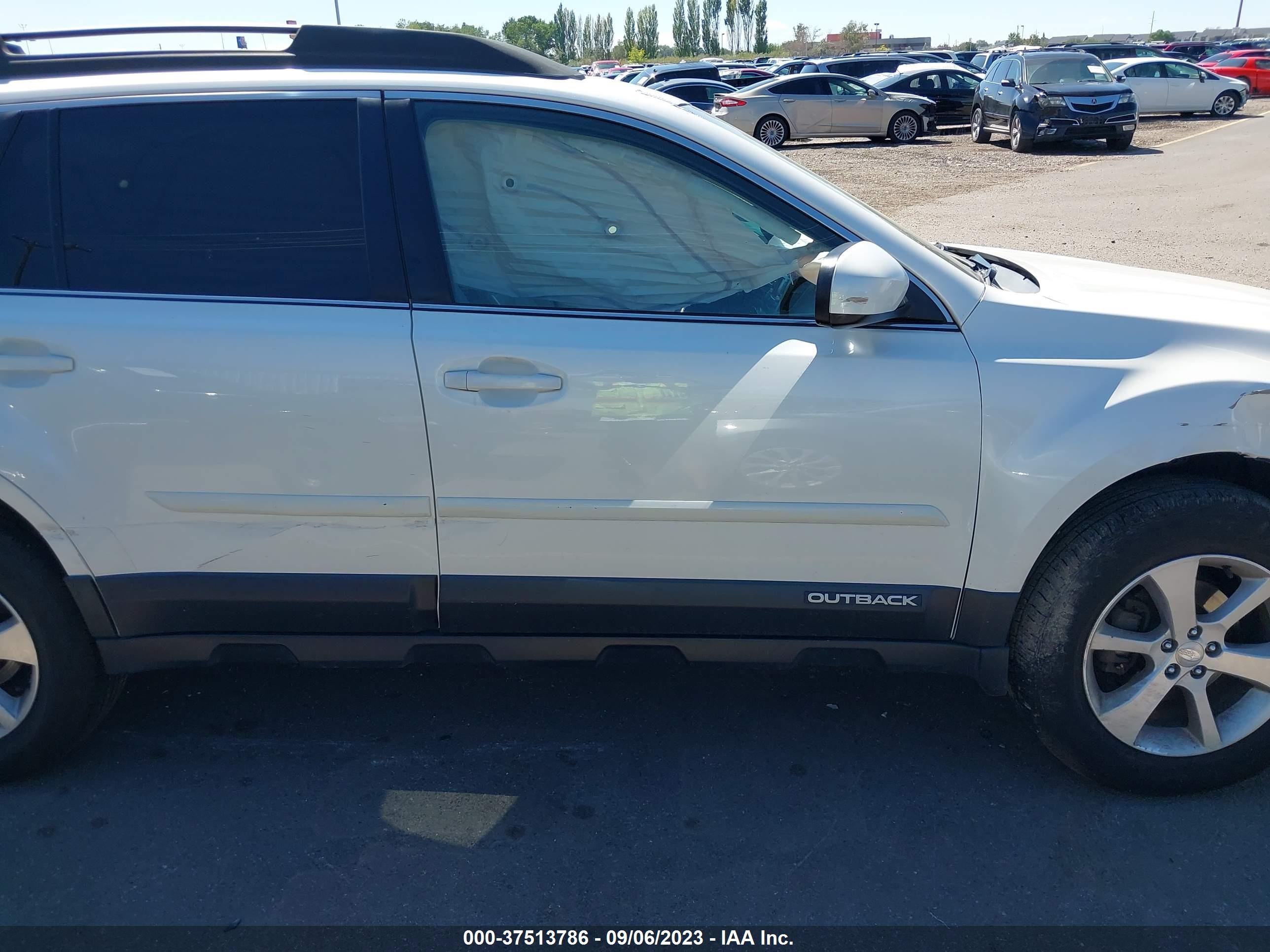 Photo 11 VIN: 4S4BRCKC1D3283340 - SUBARU OUTBACK 