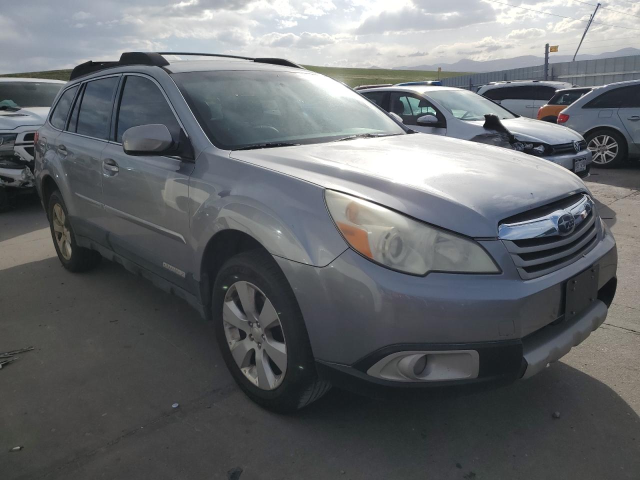 Photo 3 VIN: 4S4BRCKC2B3403420 - SUBARU OUTBACK 