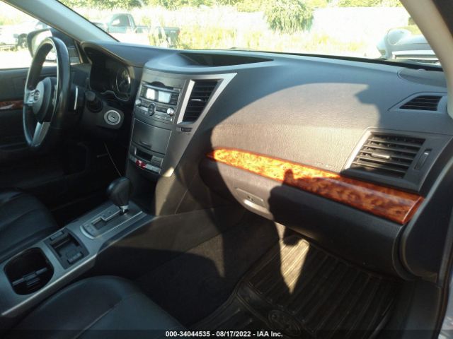 Photo 4 VIN: 4S4BRCKC3B3403538 - SUBARU OUTBACK 