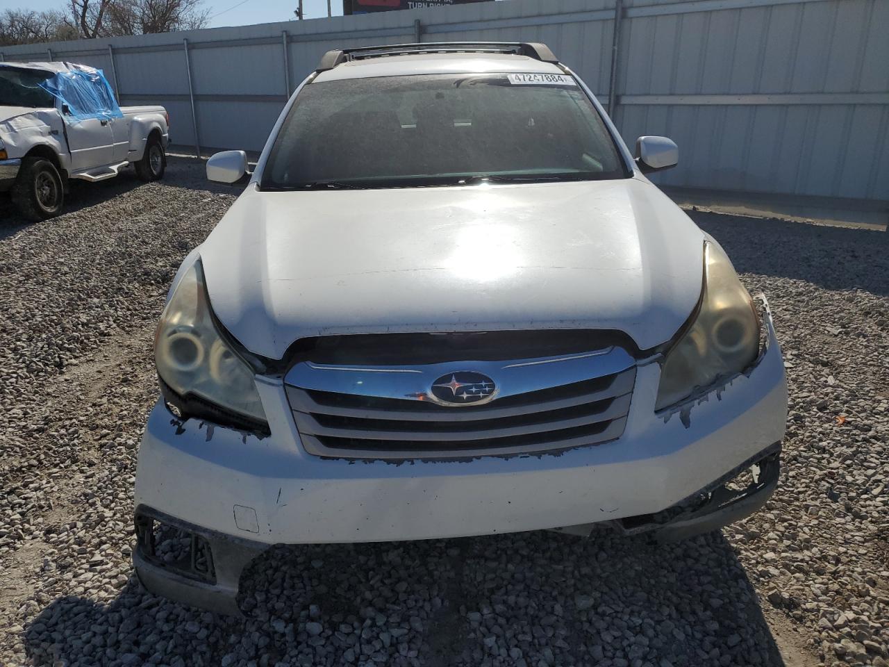 Photo 4 VIN: 4S4BRCKC4B3383803 - SUBARU OUTBACK 