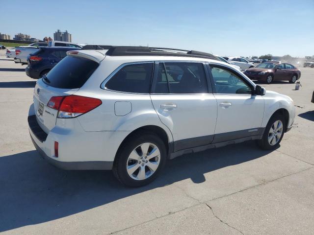 Photo 2 VIN: 4S4BRCKC5C3240988 - SUBARU OUTBACK 