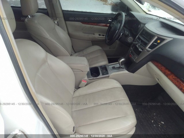 Photo 4 VIN: 4S4BRCKC6C3218000 - SUBARU OUTBACK 