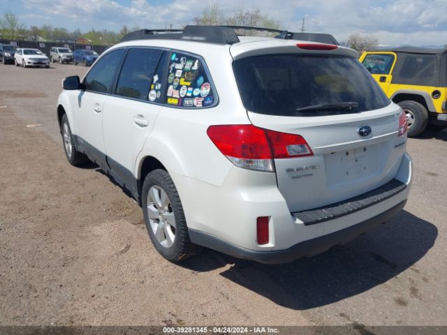 Photo 2 VIN: 4S4BRCKC7B3383231 - SUBARU OUTBACK 