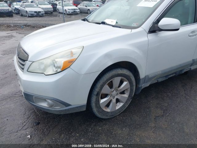 Photo 5 VIN: 4S4BRCKC8A3355629 - SUBARU OUTBACK 