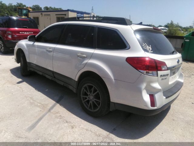 Photo 2 VIN: 4S4BRCKC8B3366356 - SUBARU OUTBACK 