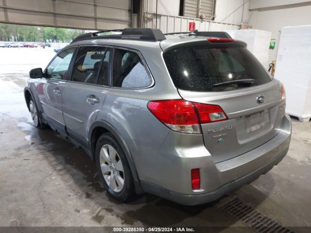 Photo 2 VIN: 4S4BRCKC8B3424160 - SUBARU OUTBACK 