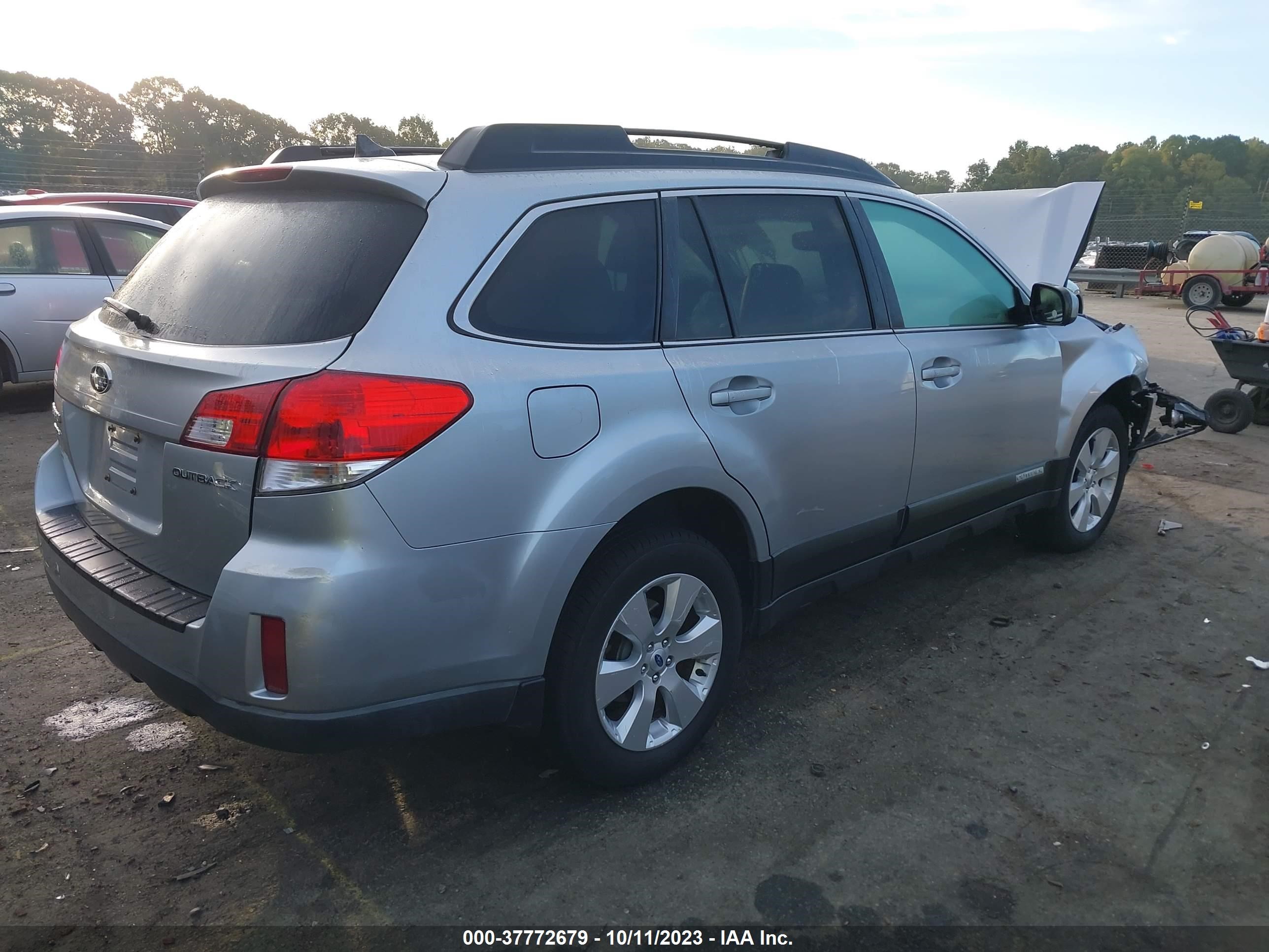 Photo 3 VIN: 4S4BRCKC9C3245689 - SUBARU OUTBACK 