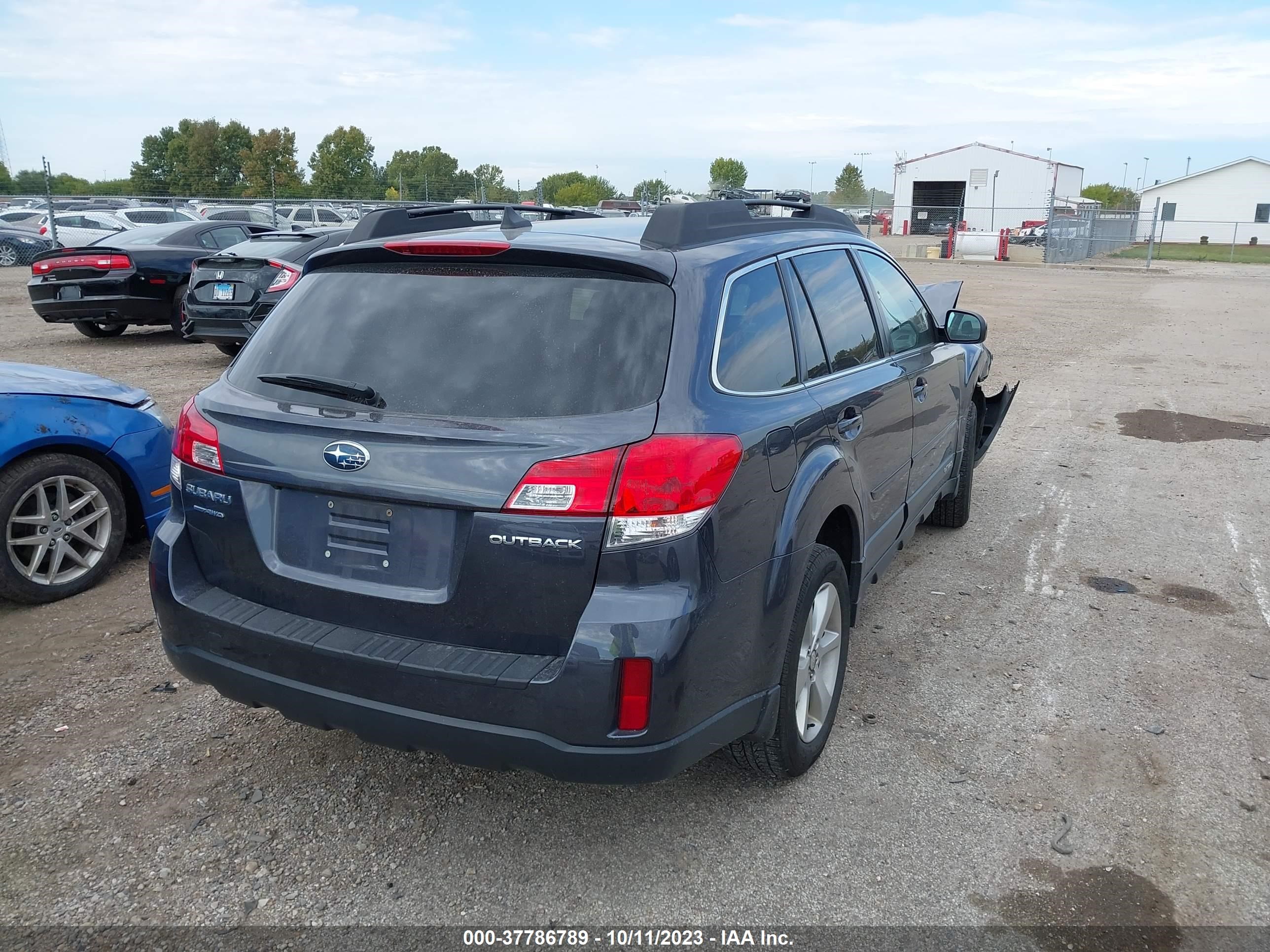 Photo 3 VIN: 4S4BRCLC7D3224467 - SUBARU OUTBACK 