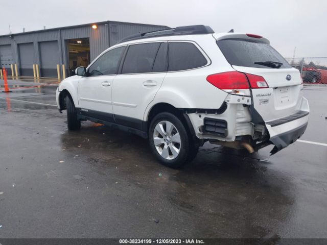 Photo 2 VIN: 4S4BRCLC9C3257551 - SUBARU OUTBACK 