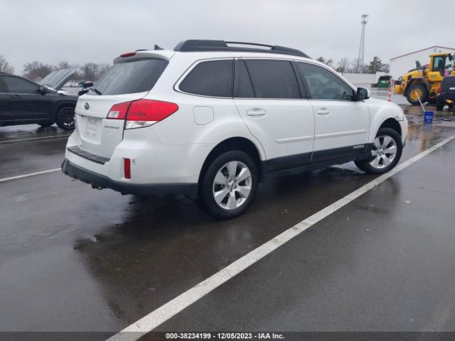 Photo 3 VIN: 4S4BRCLC9C3257551 - SUBARU OUTBACK 