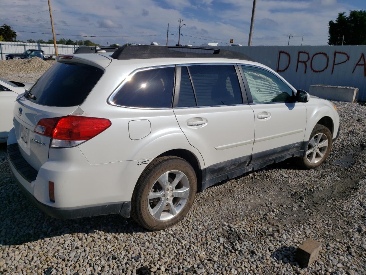 Photo 2 VIN: 4S4BRCPC3D3238764 - SUBARU OUTBACK 