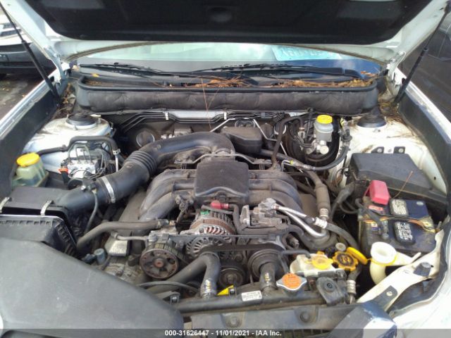 Photo 9 VIN: 4S4BRDJC0B2422075 - SUBARU OUTBACK 