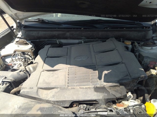 Photo 9 VIN: 4S4BRDJC6B2446574 - SUBARU OUTBACK 