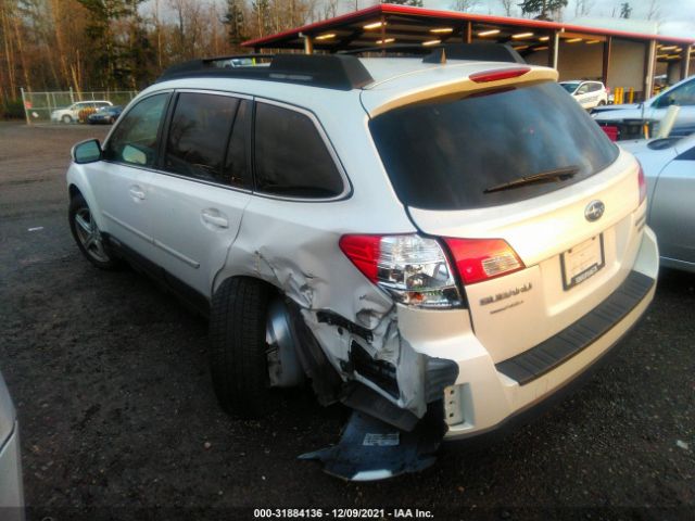 Photo 2 VIN: 4S4BRDKC0C2220899 - SUBARU OUTBACK 