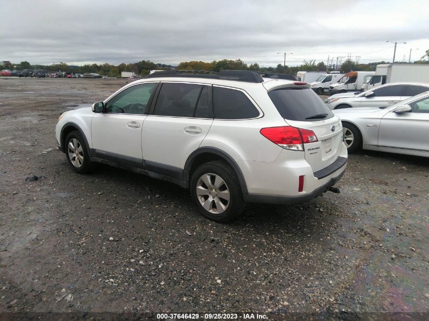 Photo 2 VIN: 4S4BRDKC4B2335729 - SUBARU OUTBACK 