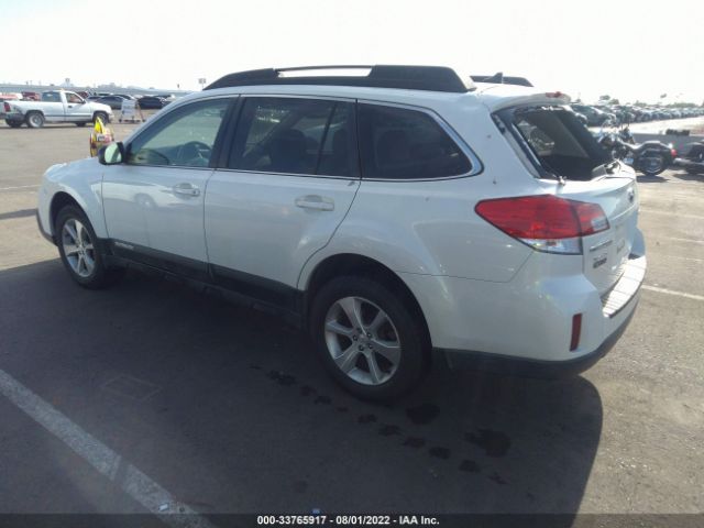 Photo 2 VIN: 4S4BRDKC5D2215506 - SUBARU OUTBACK 