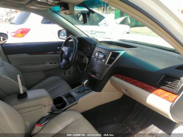 Photo 4 VIN: 4S4BRDKC8B2407211 - SUBARU OUTBACK 