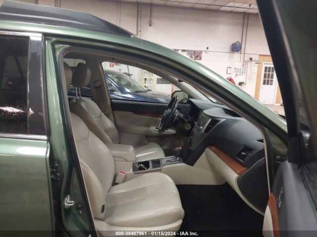 Photo 4 VIN: 4S4BRDKC9D2280973 - SUBARU OUTBACK 