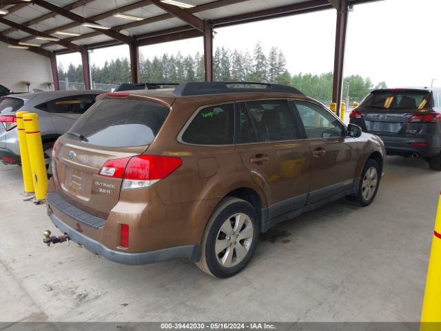 Photo 3 VIN: 4S4BRDLC4B2374044 - SUBARU OUTBACK 