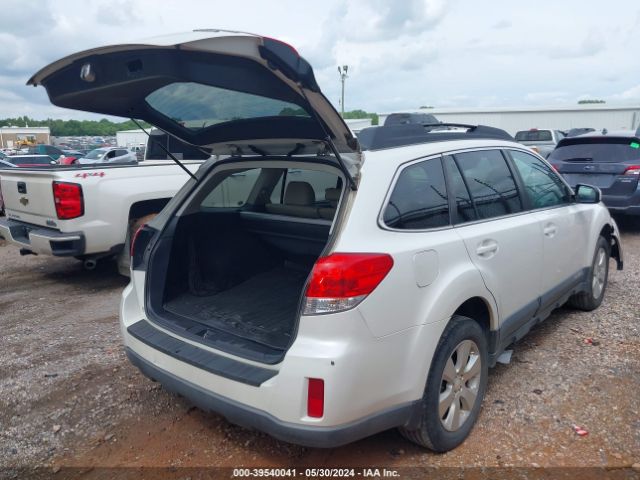 Photo 3 VIN: 4S4BRDLC5B2414244 - SUBARU OUTBACK 