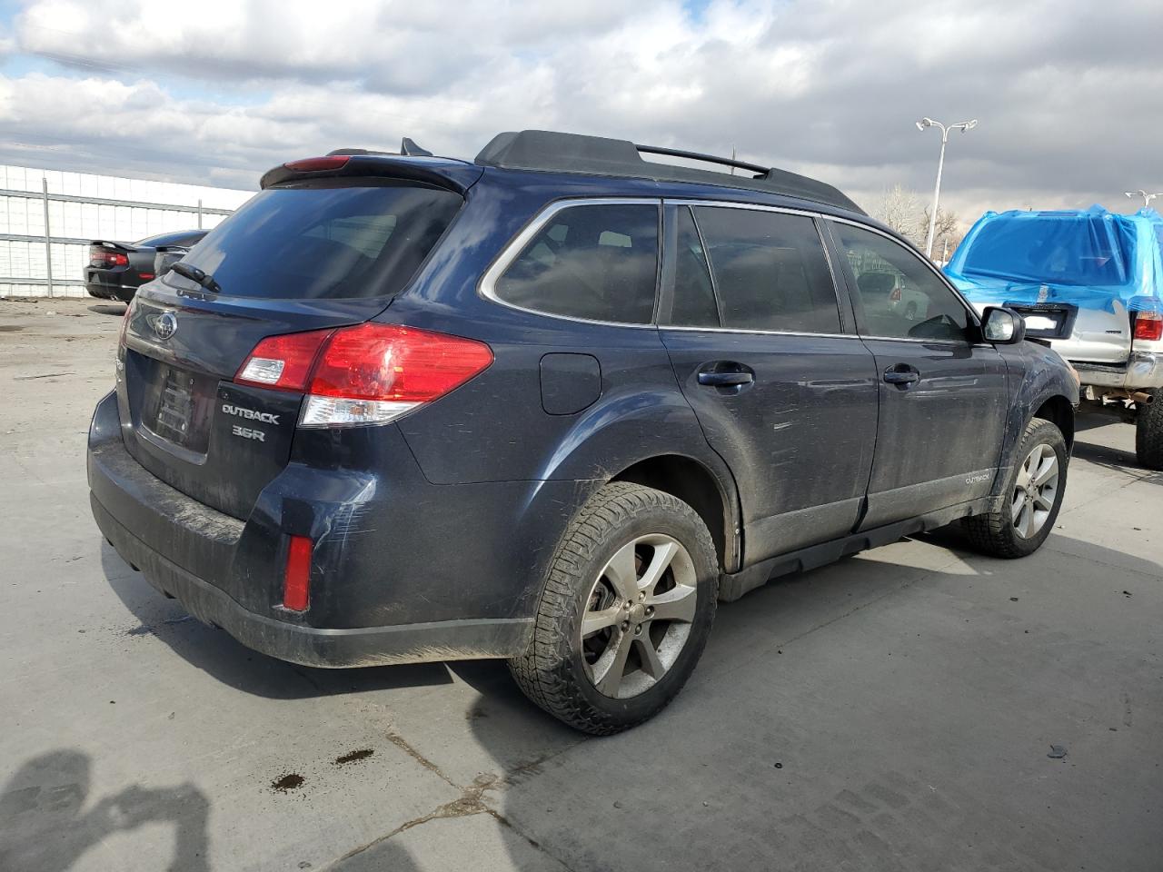 Photo 2 VIN: 4S4BRDLC5D2316673 - SUBARU OUTBACK 