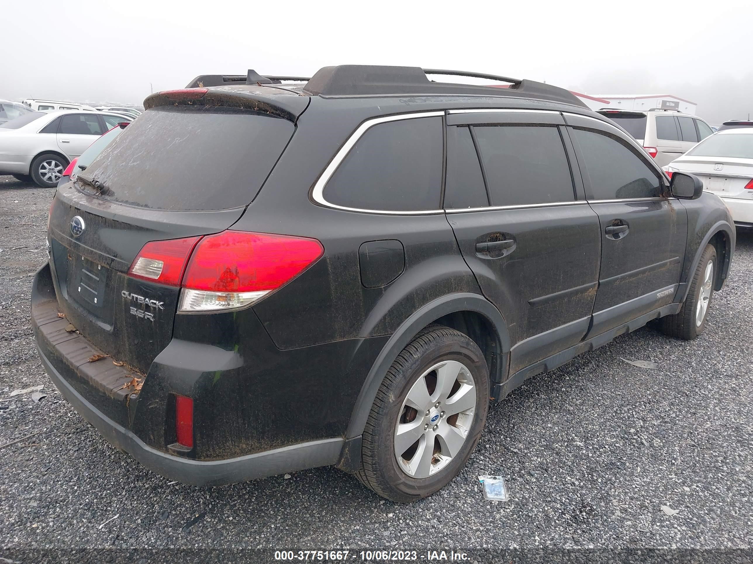 Photo 3 VIN: 4S4BRDLC9C2239563 - SUBARU OUTBACK 