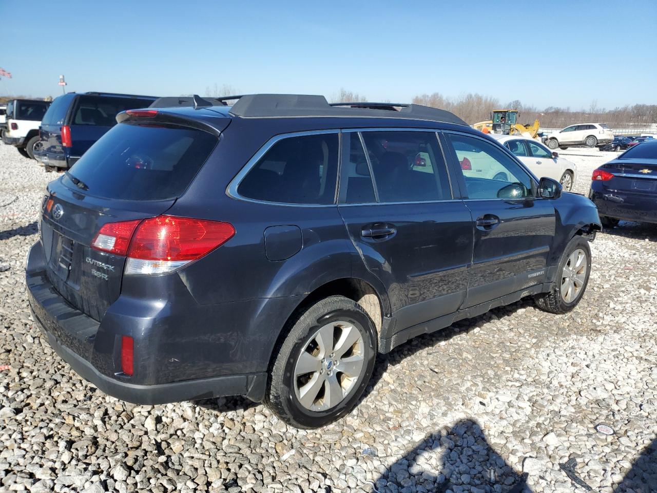 Photo 2 VIN: 4S4BREKC0C2238678 - SUBARU OUTBACK 