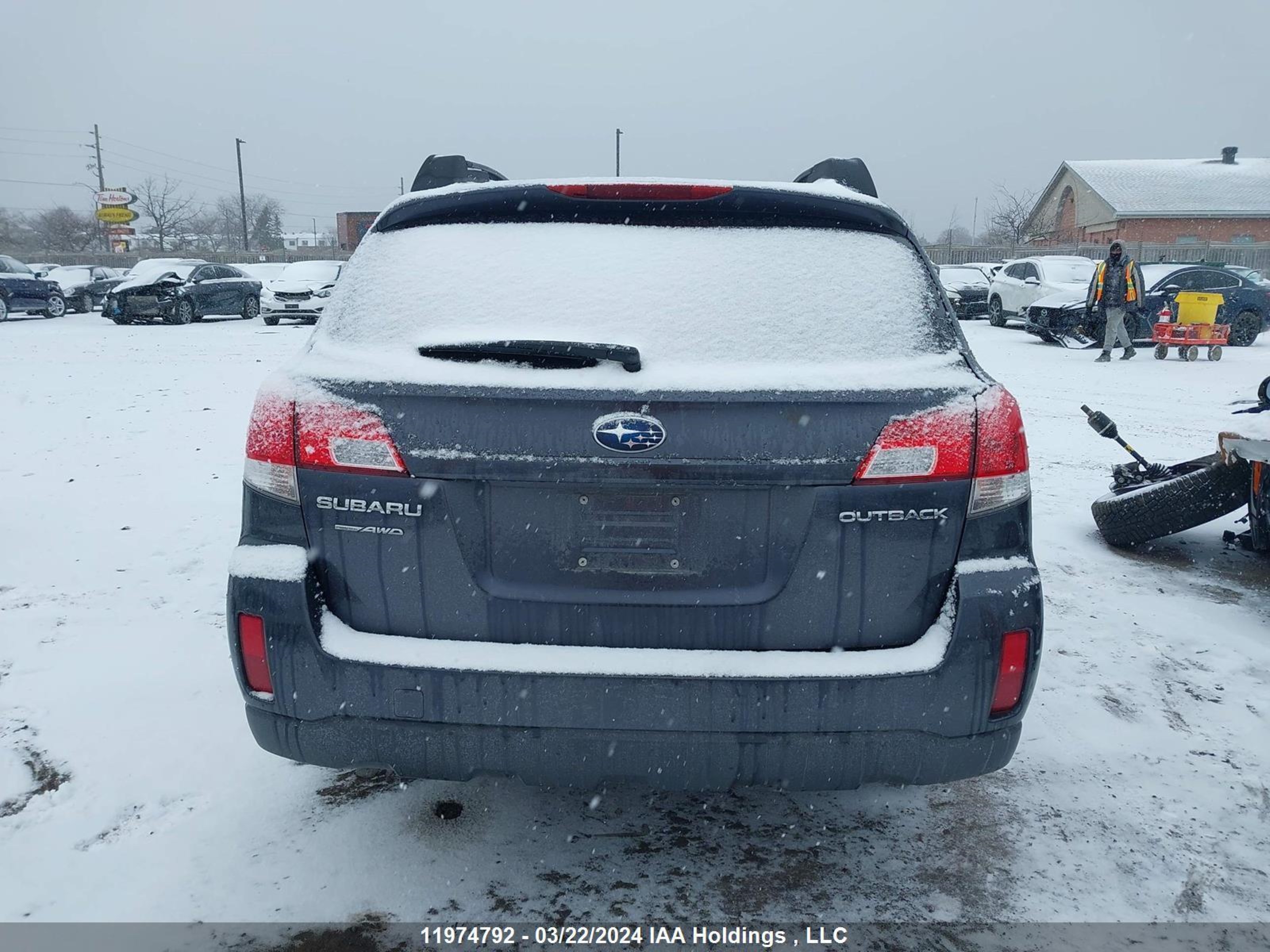 Photo 15 VIN: 4S4BRGBC3B3367227 - SUBARU OUTBACK 