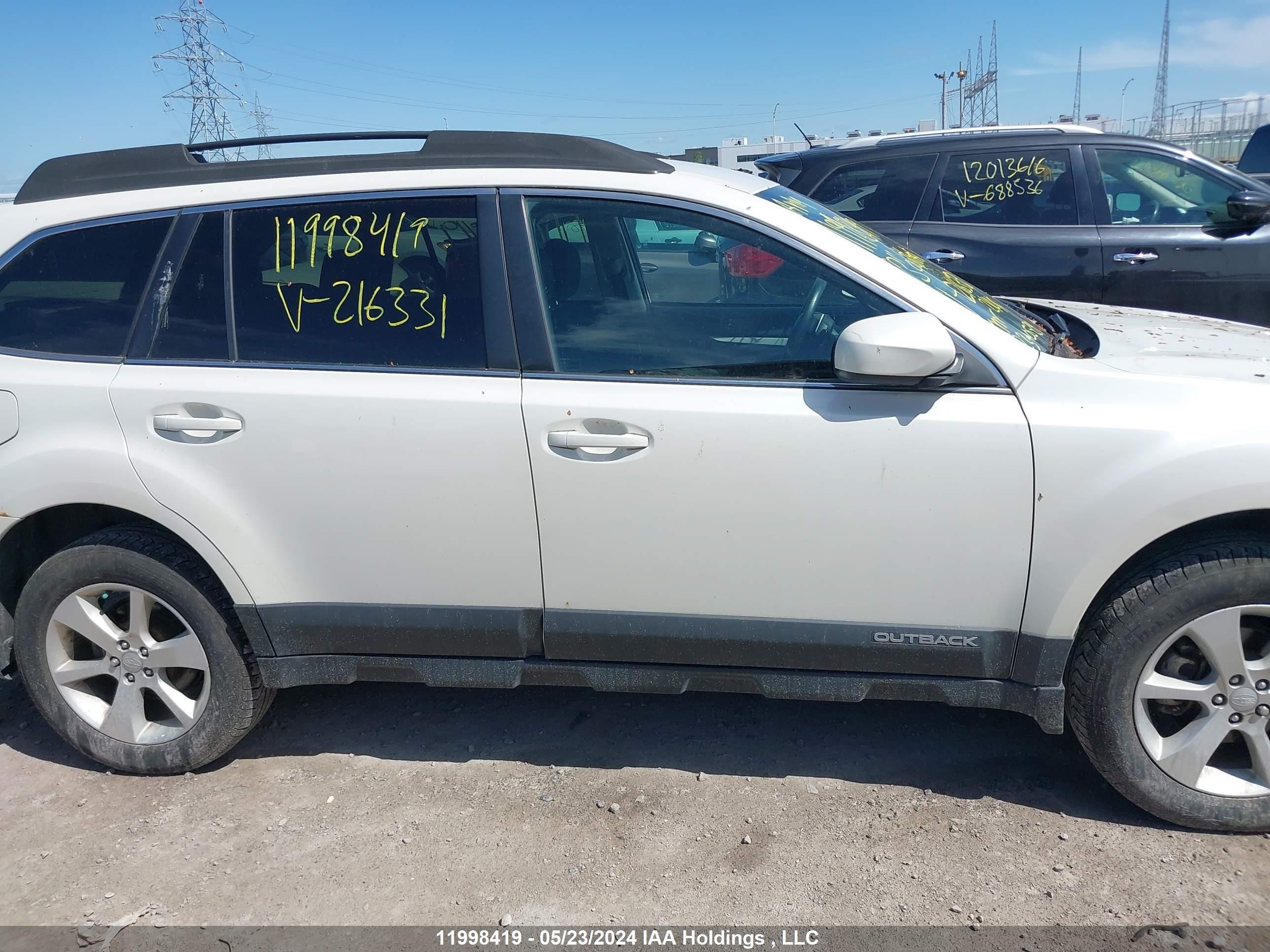 Photo 12 VIN: 4S4BRGBC7D3216331 - SUBARU OUTBACK 