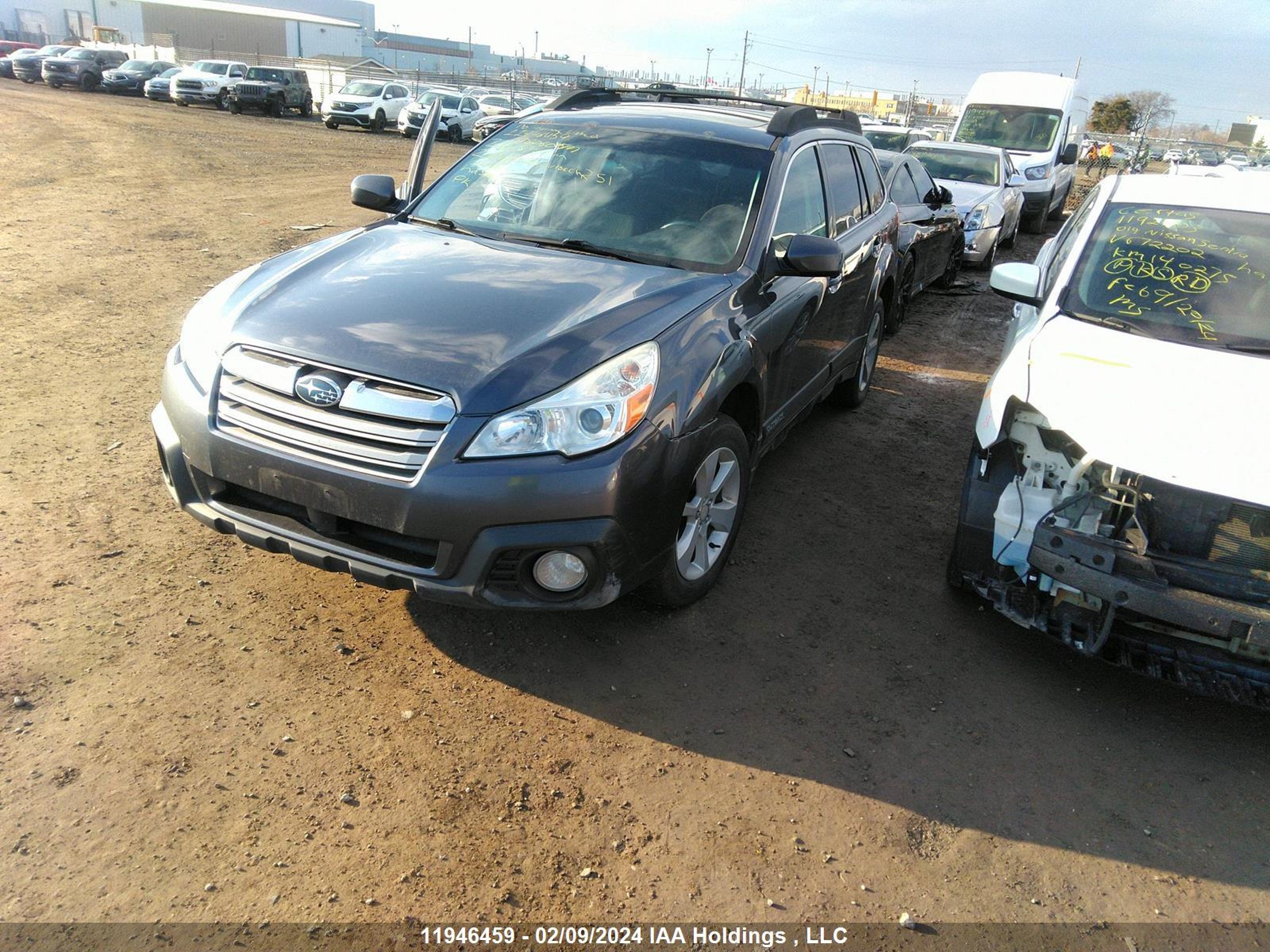 Photo 1 VIN: 4S4BRGDC0E3210949 - SUBARU OUTBACK 