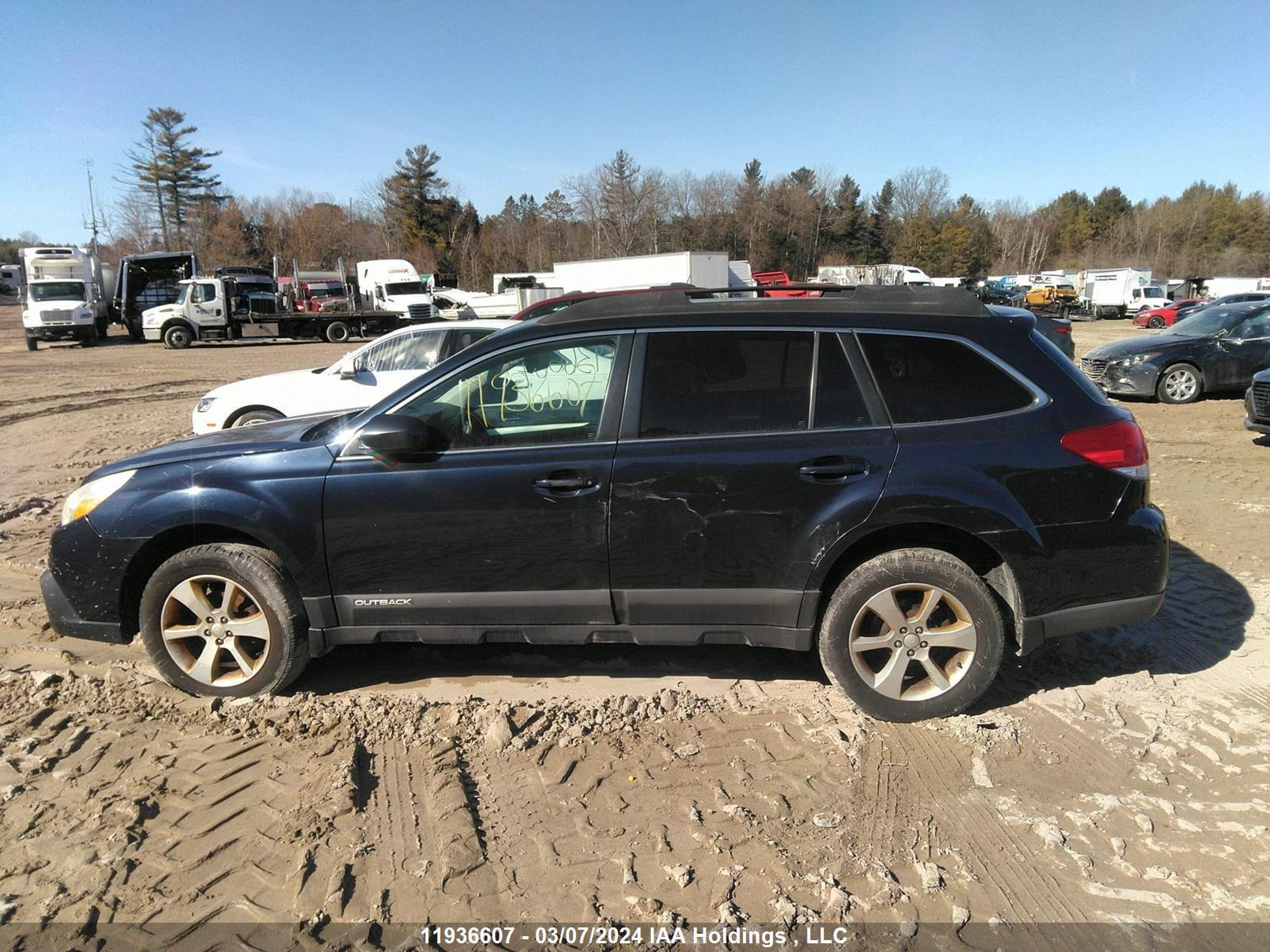 Photo 13 VIN: 4S4BRGGC2D1240833 - SUBARU OUTBACK 