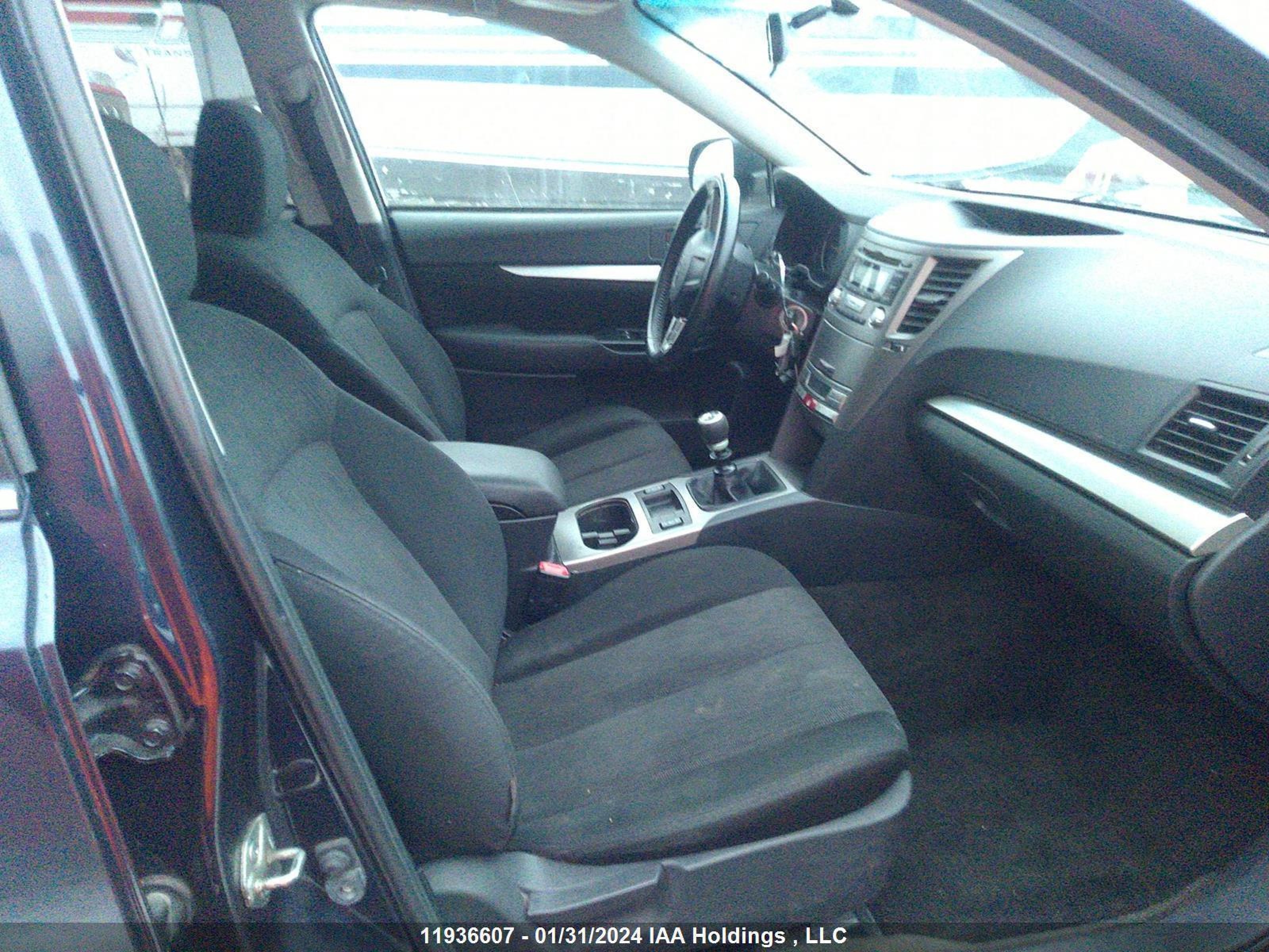 Photo 4 VIN: 4S4BRGGC2D1240833 - SUBARU OUTBACK 