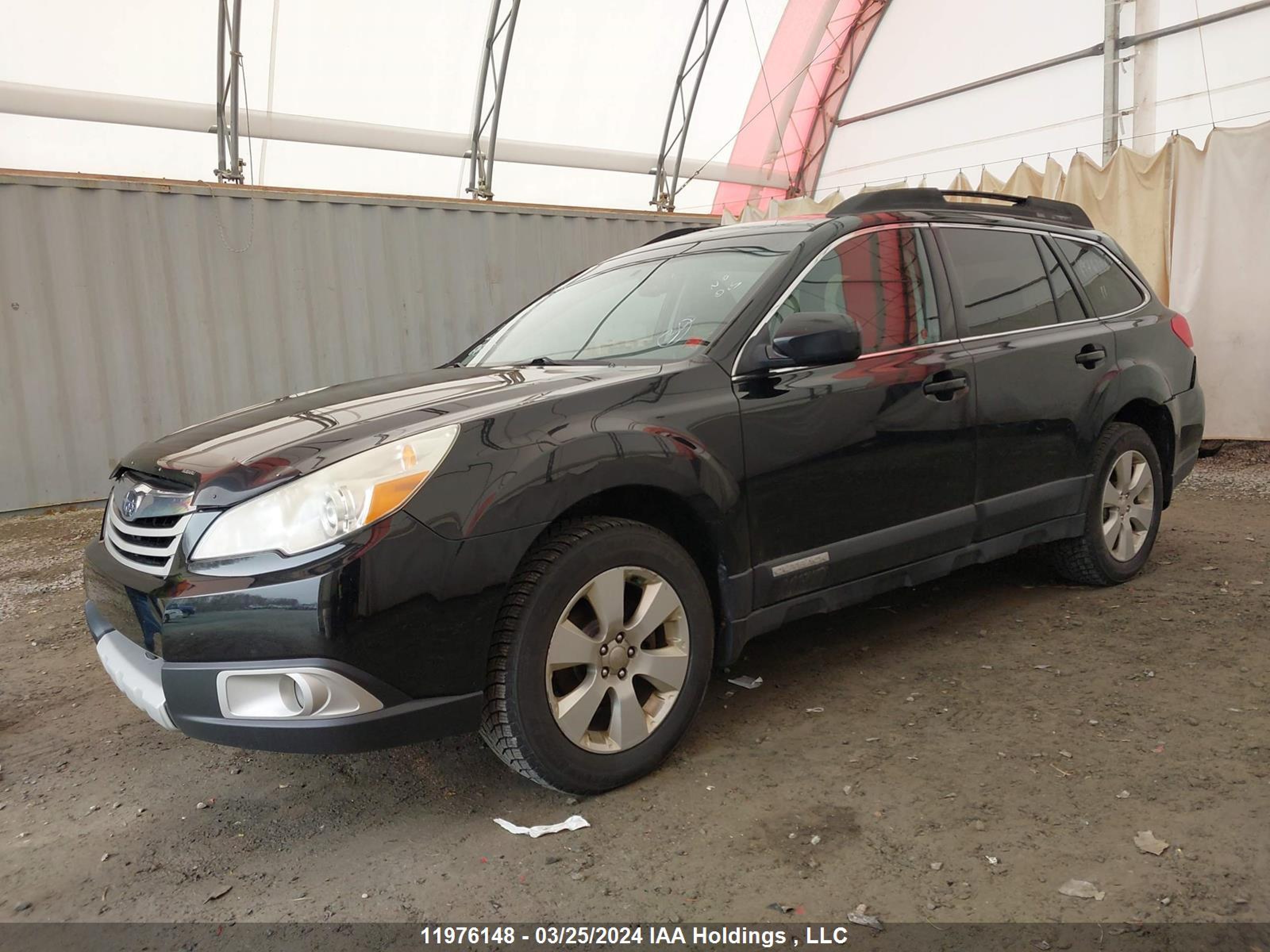 Photo 1 VIN: 4S4BRGGC4B3374969 - SUBARU OUTBACK 