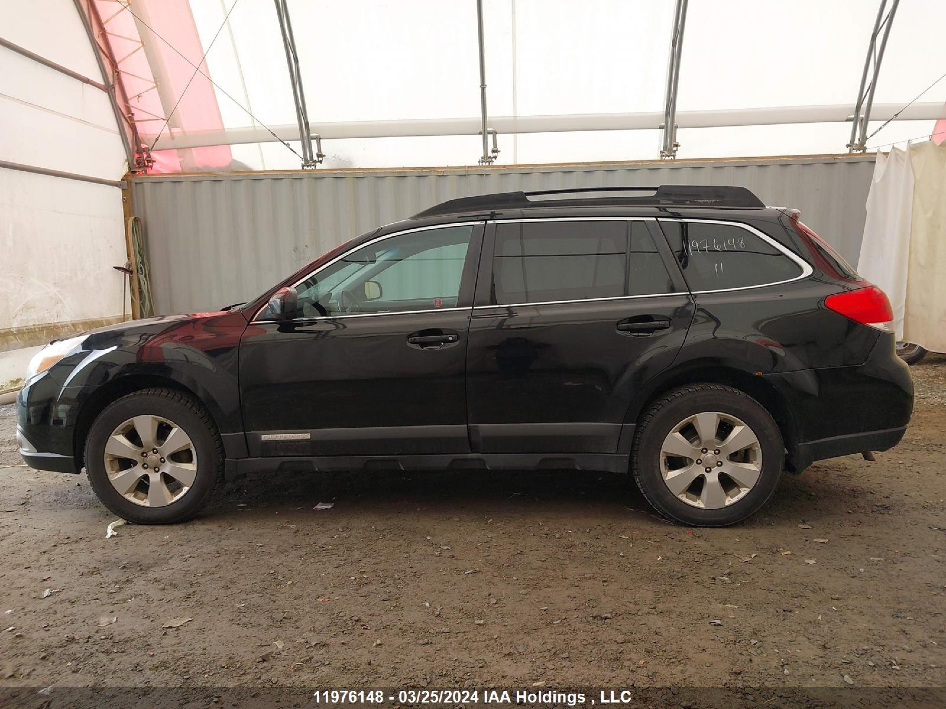 Photo 14 VIN: 4S4BRGGC4B3374969 - SUBARU OUTBACK 