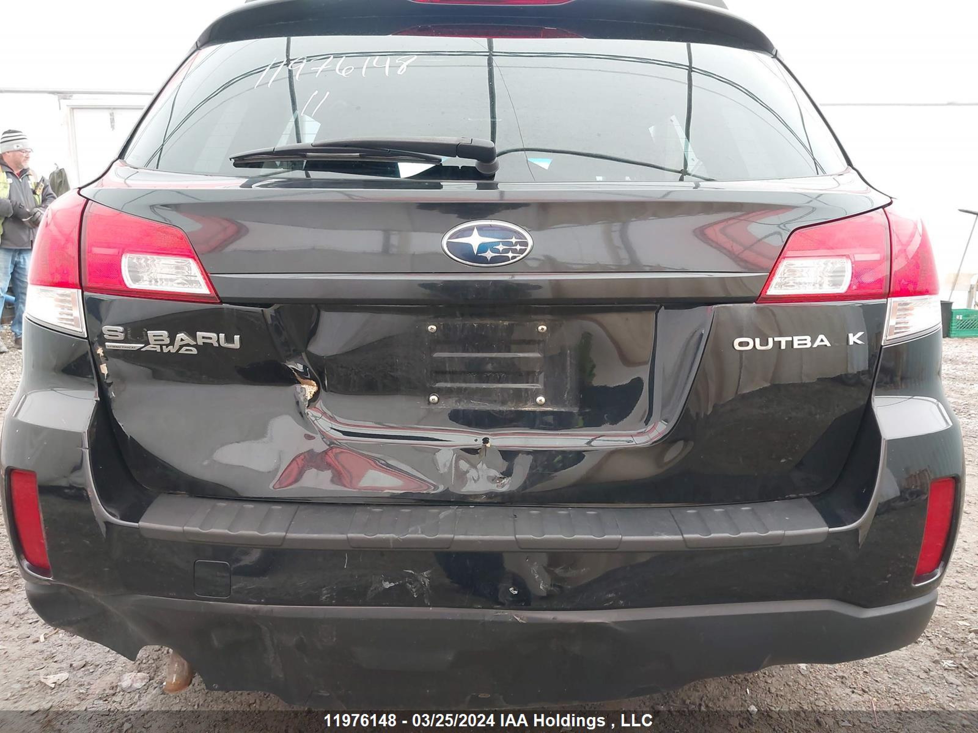 Photo 5 VIN: 4S4BRGGC4B3374969 - SUBARU OUTBACK 