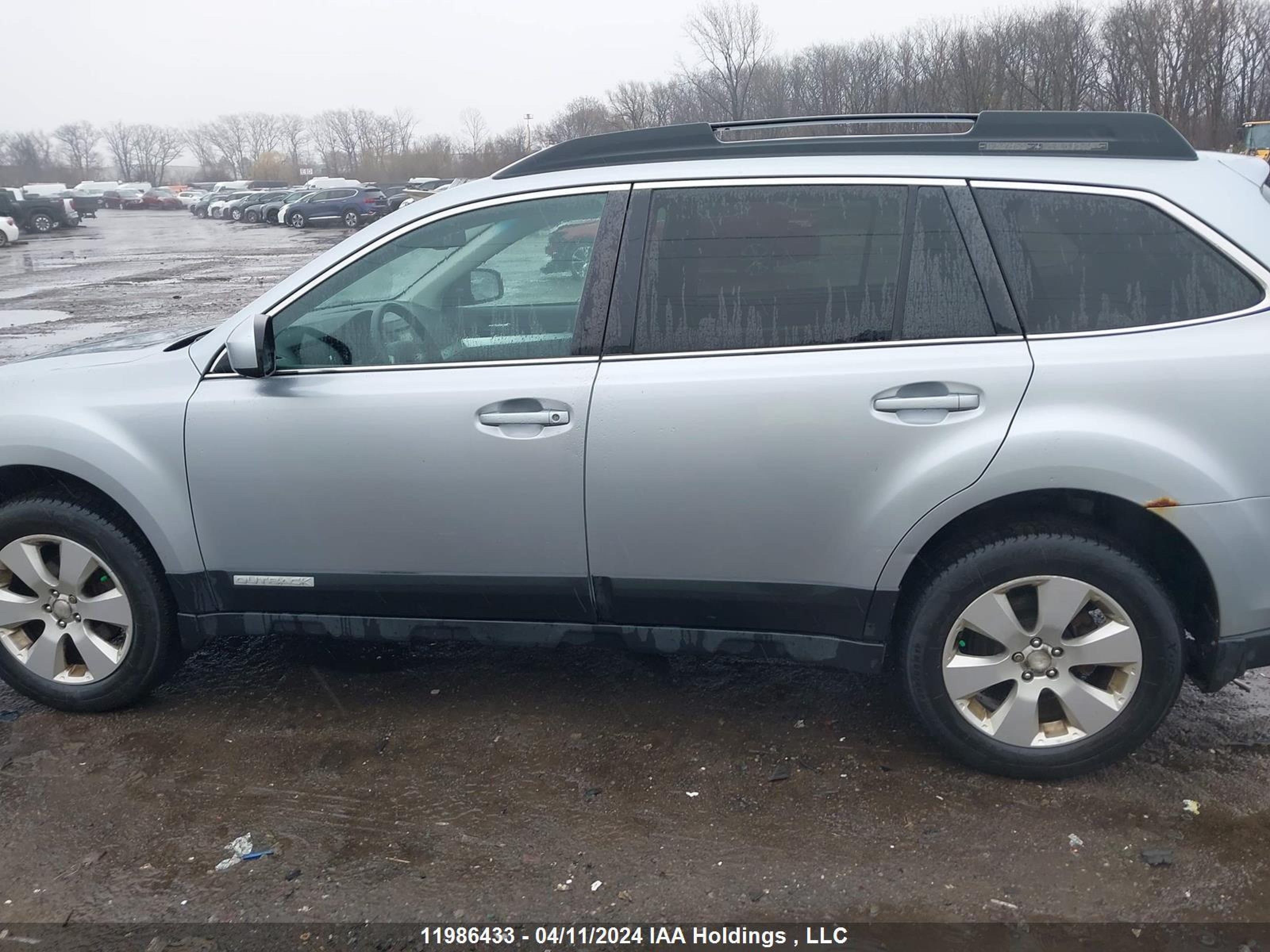 Photo 13 VIN: 4S4BRGGC7C3201349 - SUBARU OUTBACK 