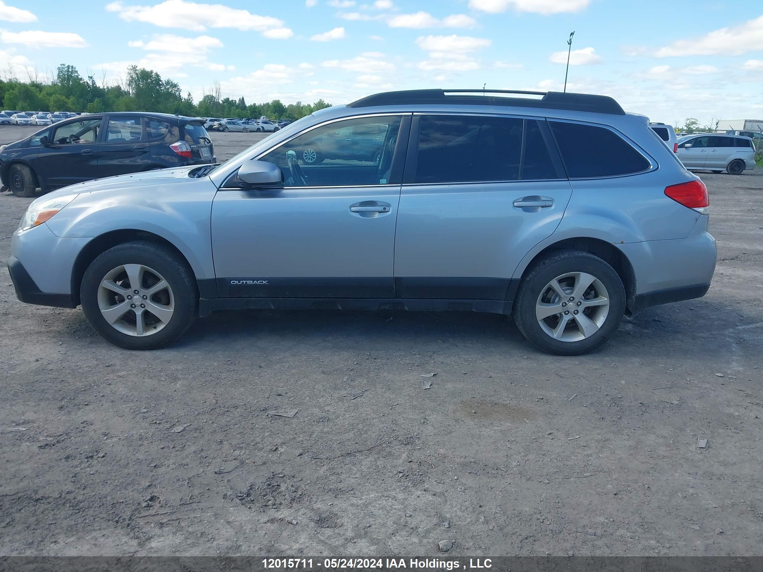 Photo 13 VIN: 4S4BRGLC1D3291024 - SUBARU OUTBACK 