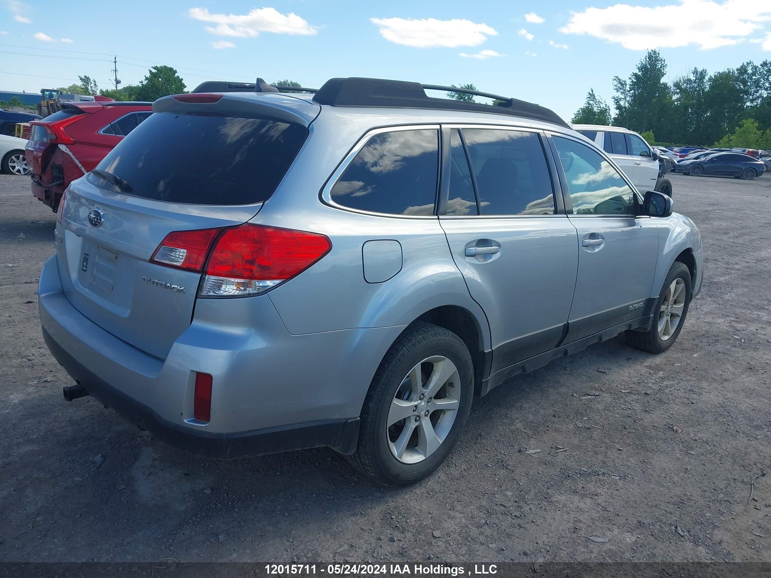 Photo 3 VIN: 4S4BRGLC1D3291024 - SUBARU OUTBACK 