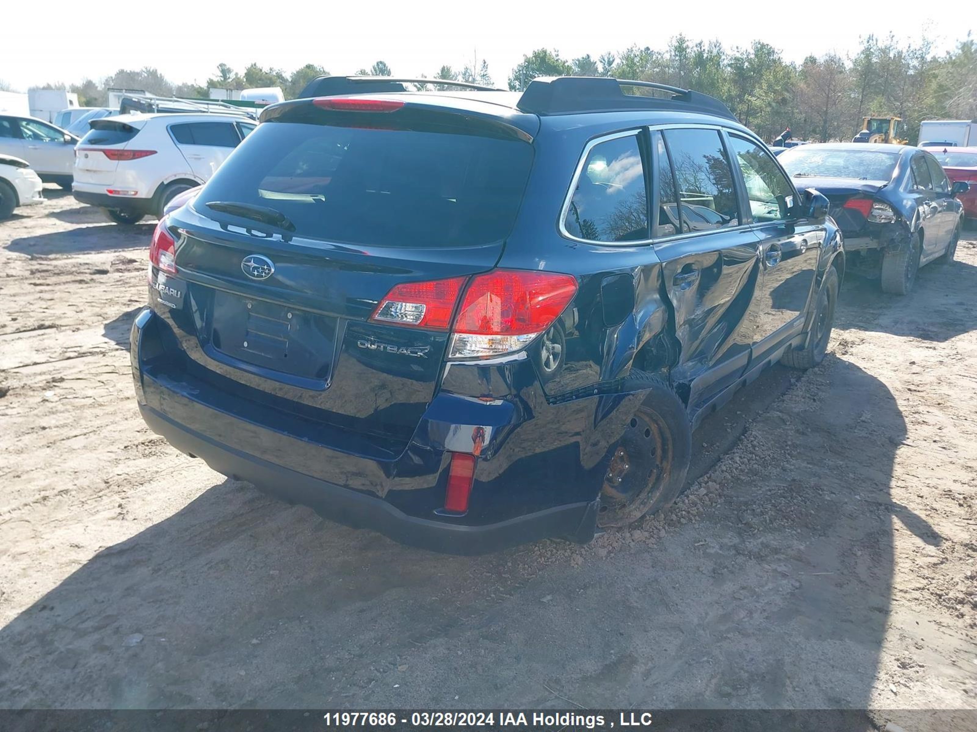 Photo 3 VIN: 4S4BRGMC5C3262512 - SUBARU OUTBACK 